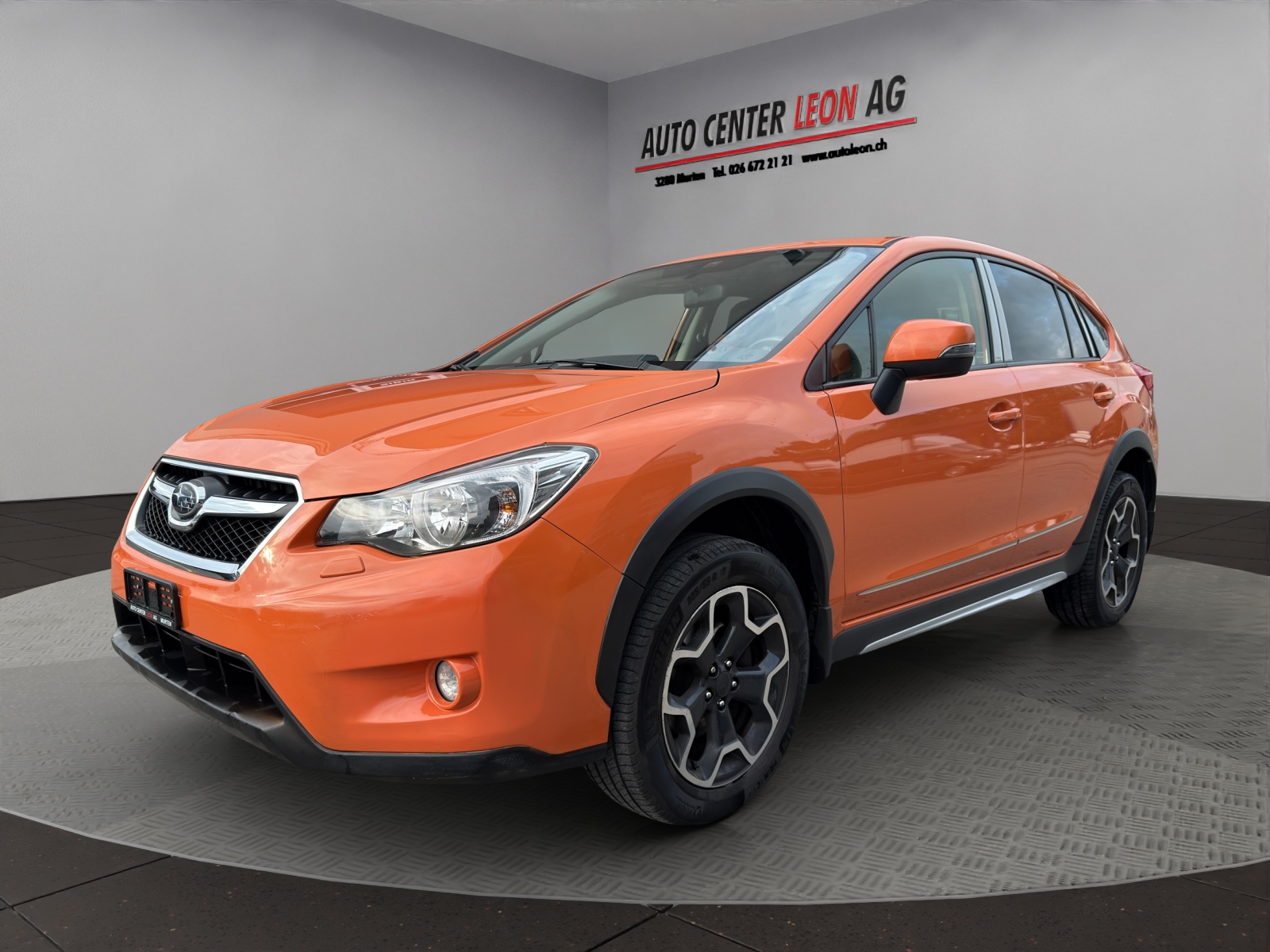 SUBARU XV 2.0 Swiss Three AWD CVT-showroom-element-1