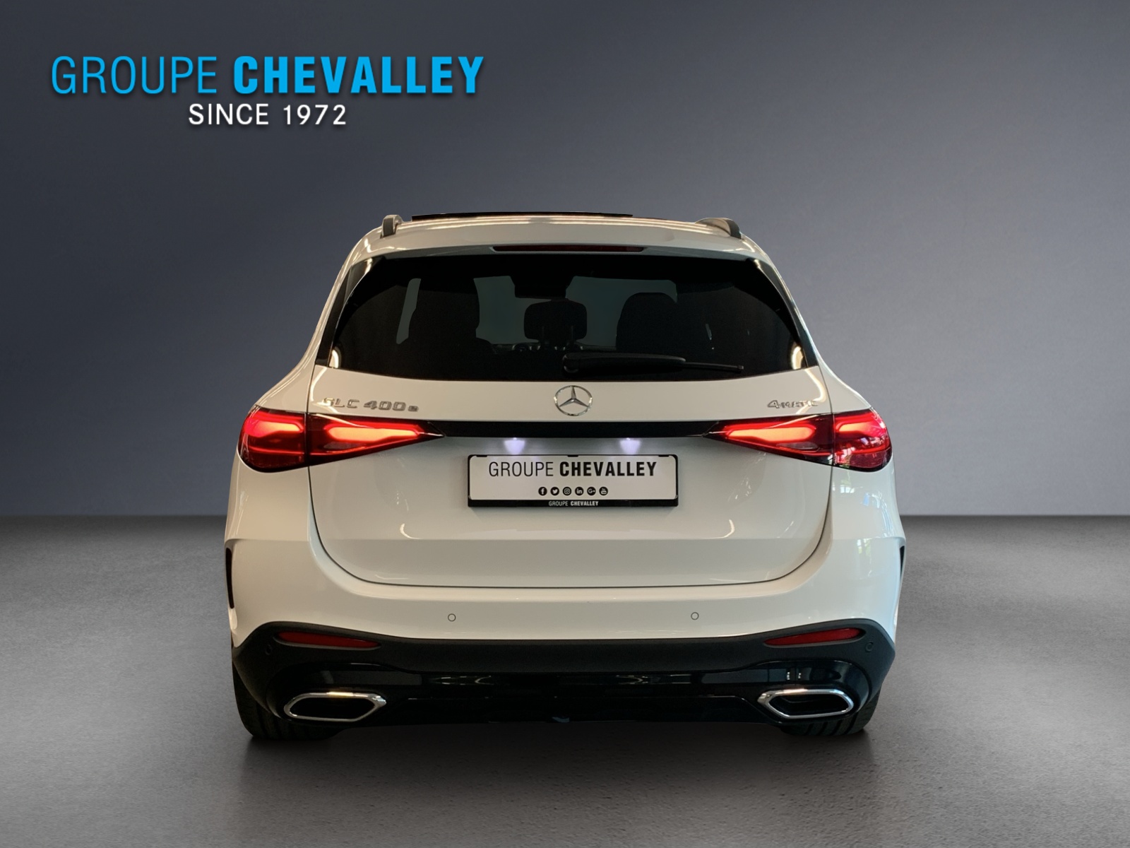 MERCEDES-BENZ GLC 400e 4MATIC EQ Star-showroom-element-3