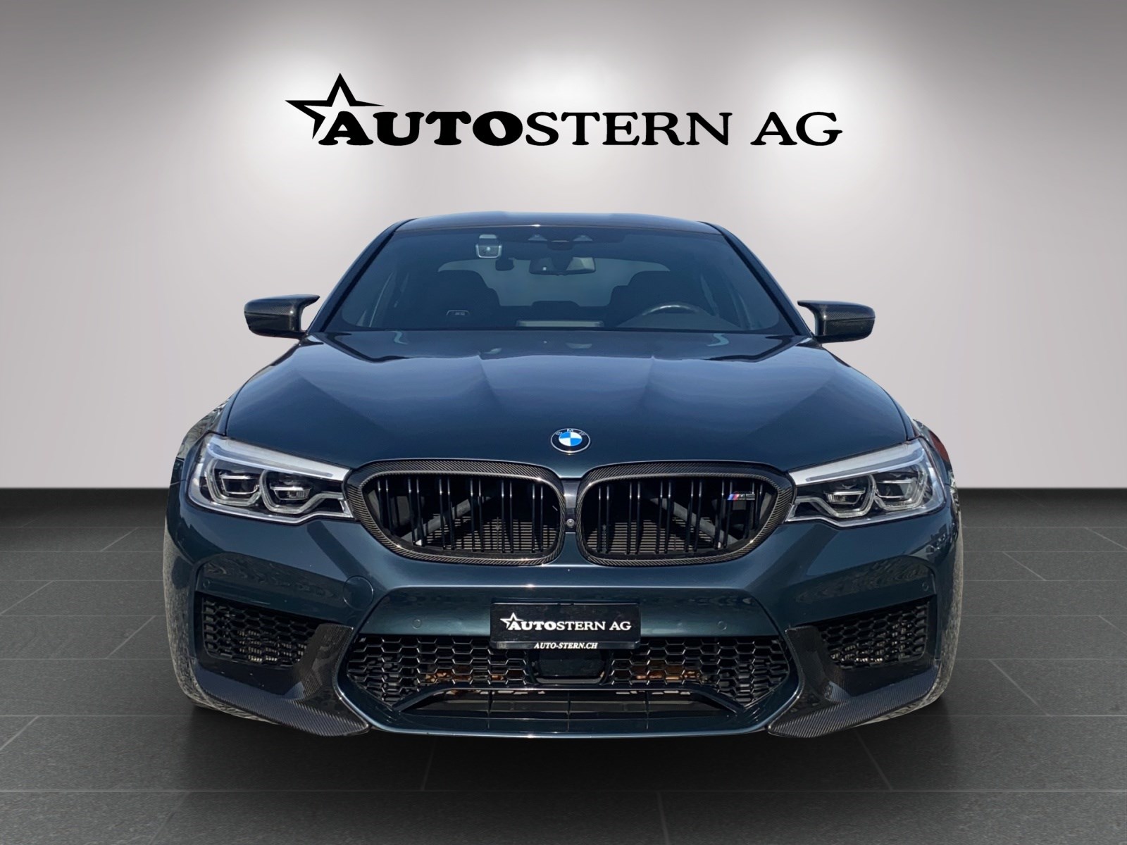 BMW M5 xDrive Competition Drivelogic-showroom-element-1