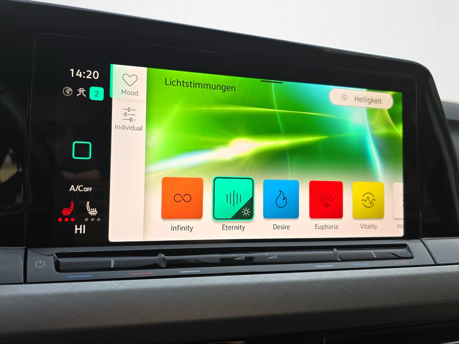 VW GOLF VIII 1.5 eTSI LIFE DSG-image-13