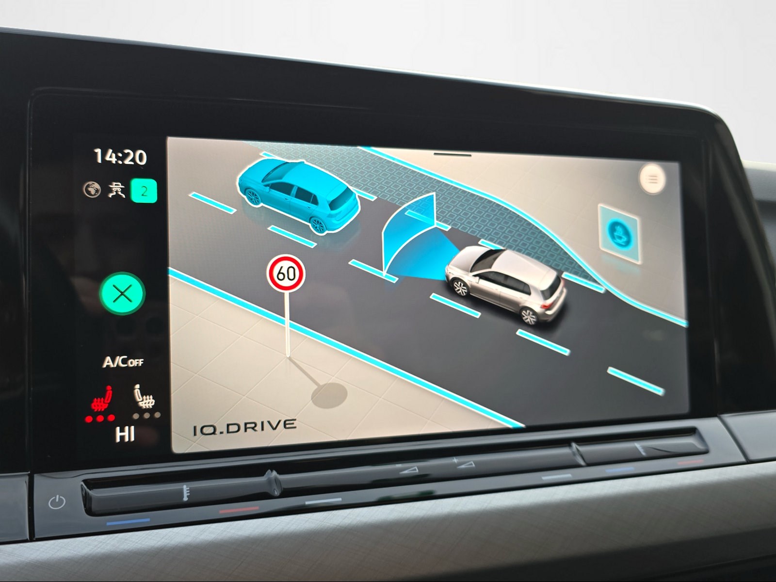 VW GOLF VIII 1.5 eTSI LIFE DSG-image-14