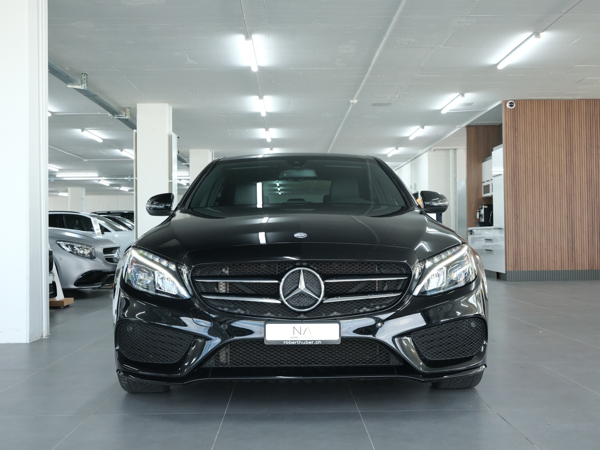 MERCEDES-BENZ C 300 AMG Line 7G-Tronic-showroom-element-2
