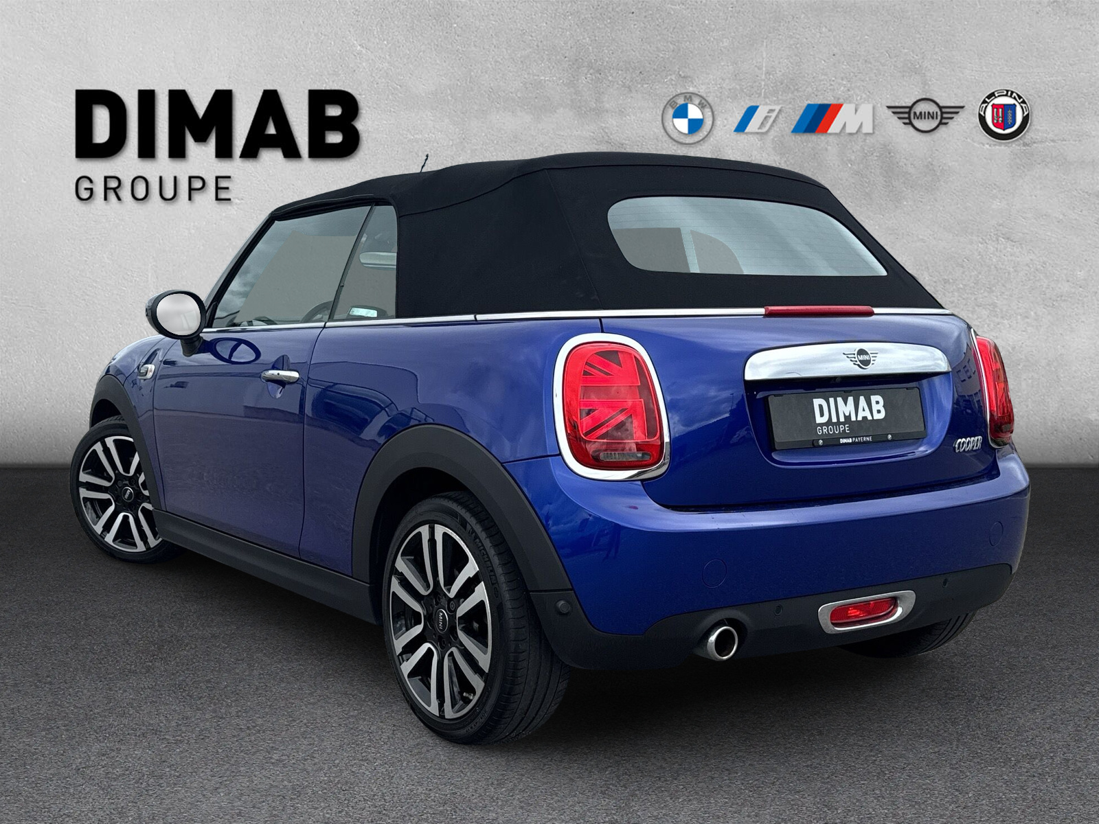 MINI Cooper Cabriolet DKG-showroom-element-2