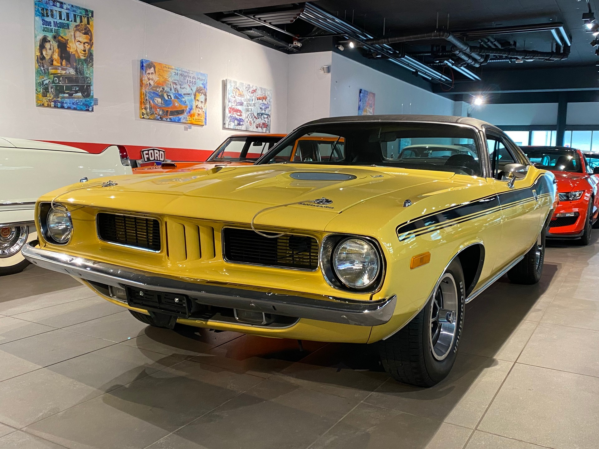 PLYMOUTH Barracuda 360-showroom-element-1