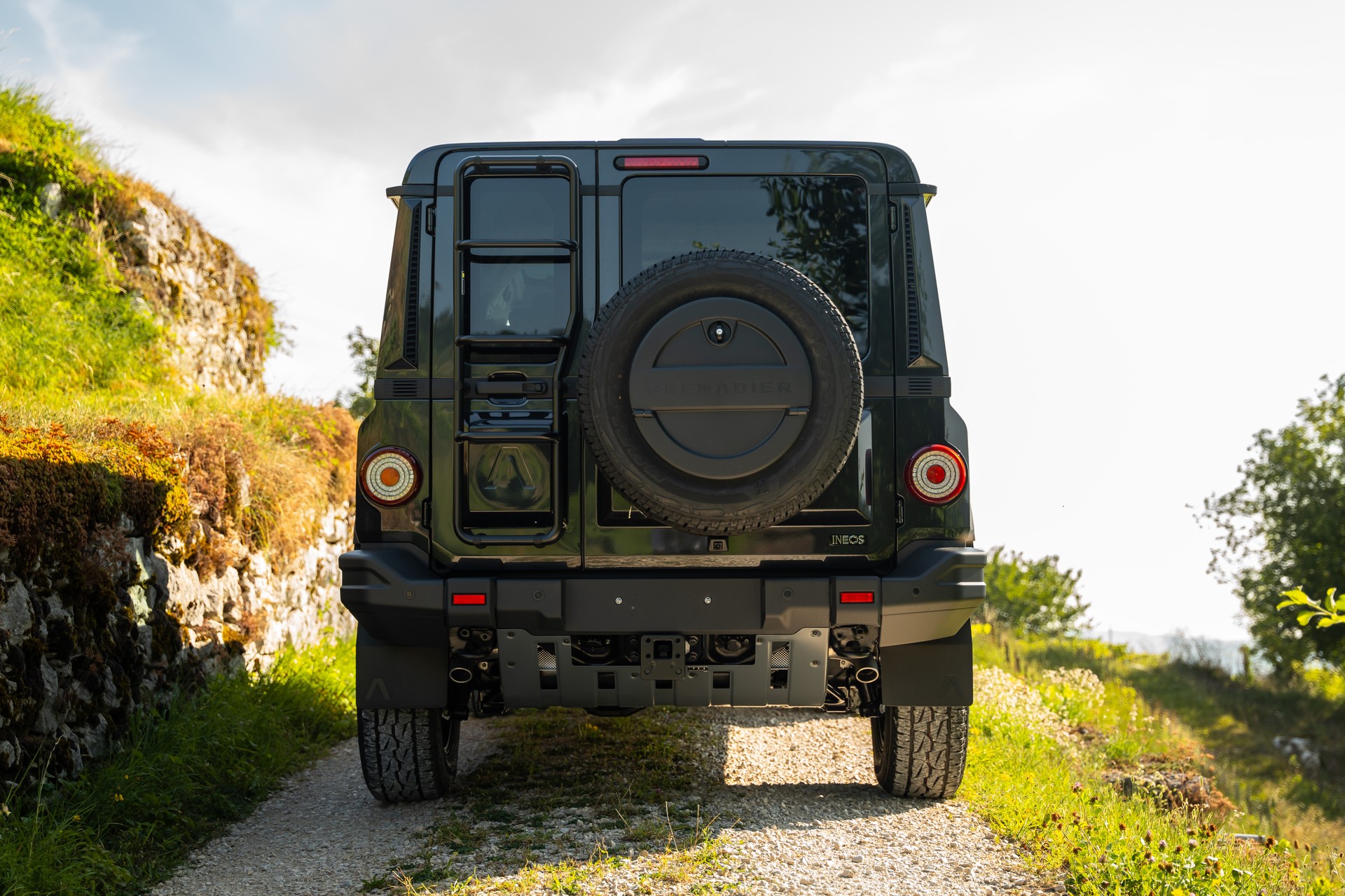 INEOS Grenadier 3.0D Fieldmaster Edition-showroom-element-3