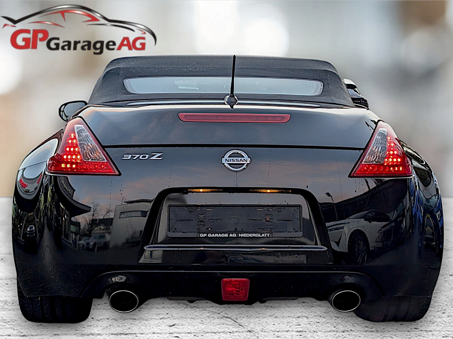 NISSAN 370 Z Roadster Pack Automatic-showroom-element-3