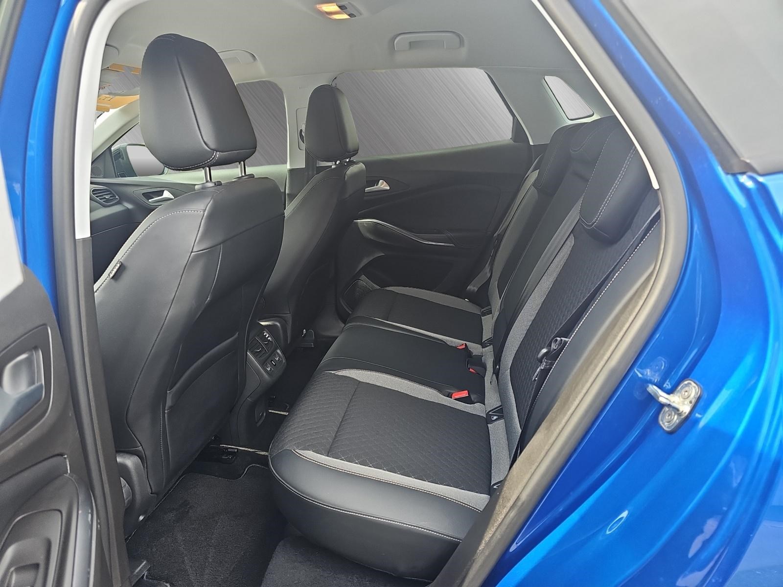 OPEL Grandland X 1.6 T Ultimate-image-9