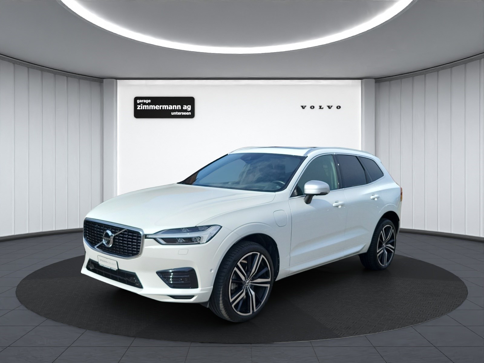 VOLVO XC60 2.0 T8 TE R-Design (SUV / Gelndewagen)