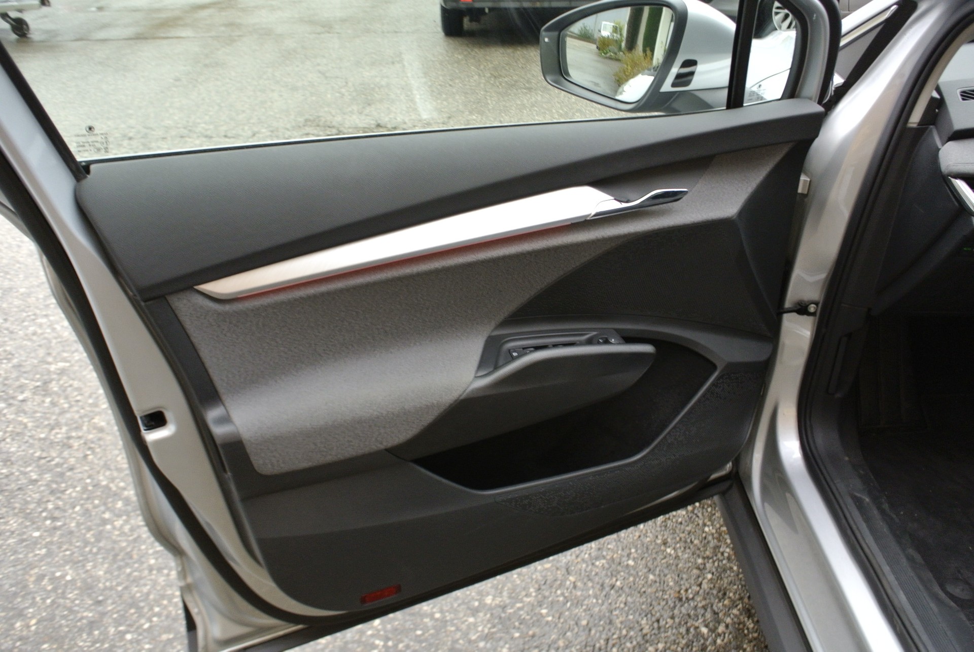 SKODA Enyaq iV 80-image-14