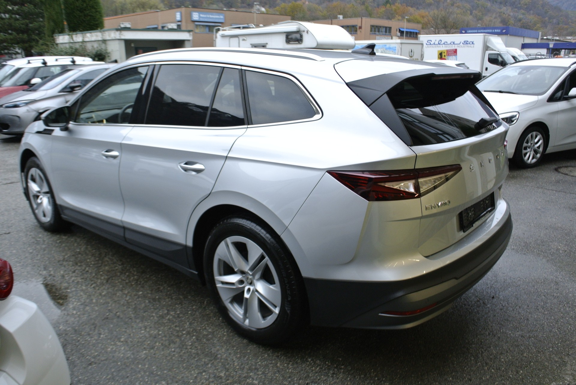 SKODA Enyaq iV 80-image-9