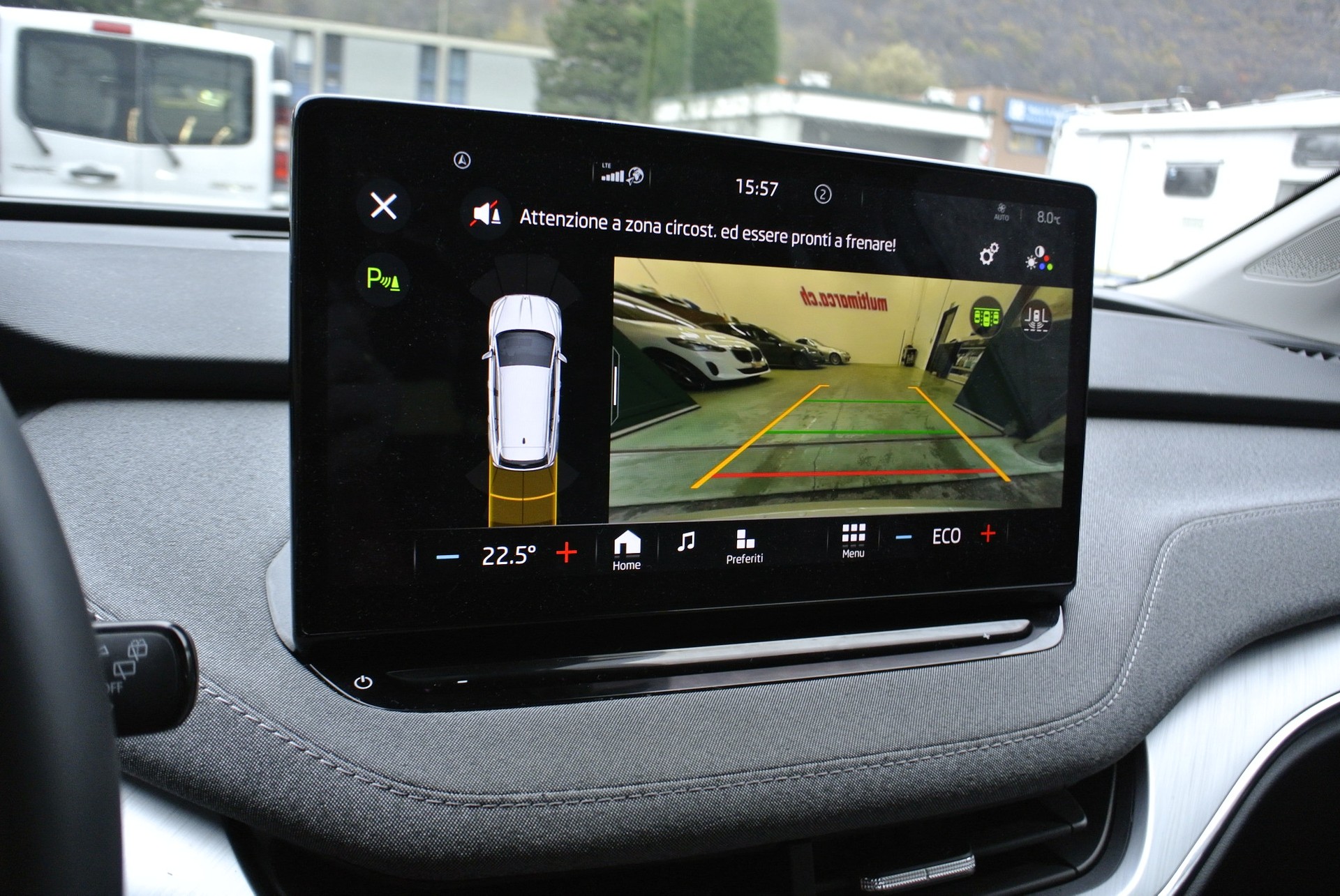 SKODA Enyaq iV 80-image-28