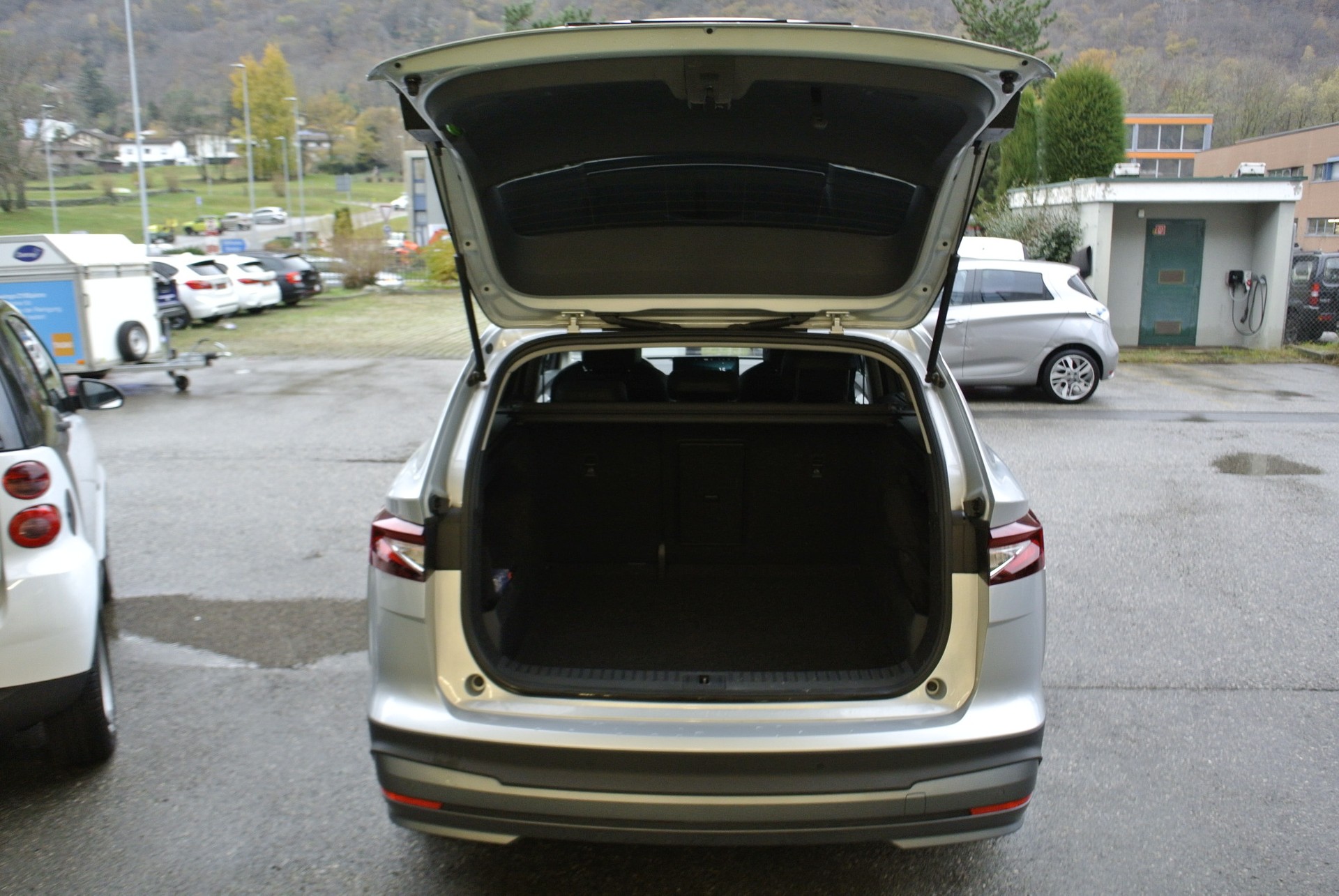 SKODA Enyaq iV 80-image-24