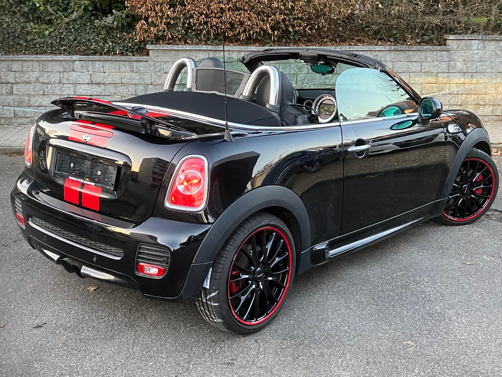 MINI Mini Cooper John Mini Cooper Works Roadster-image-4