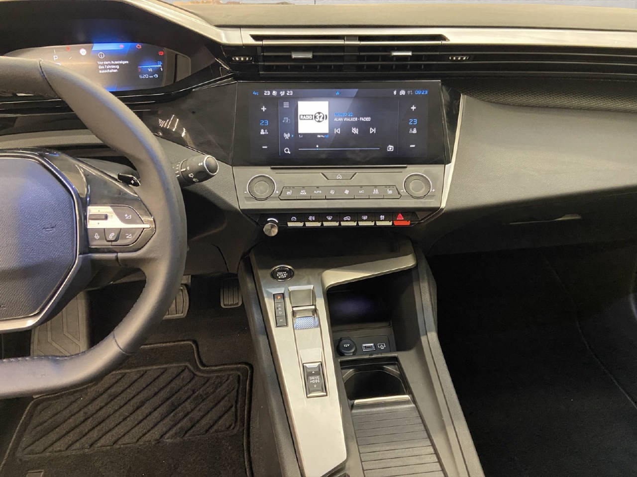 PEUGEOT 308 SW 1.2 Hybrid Active-image-6