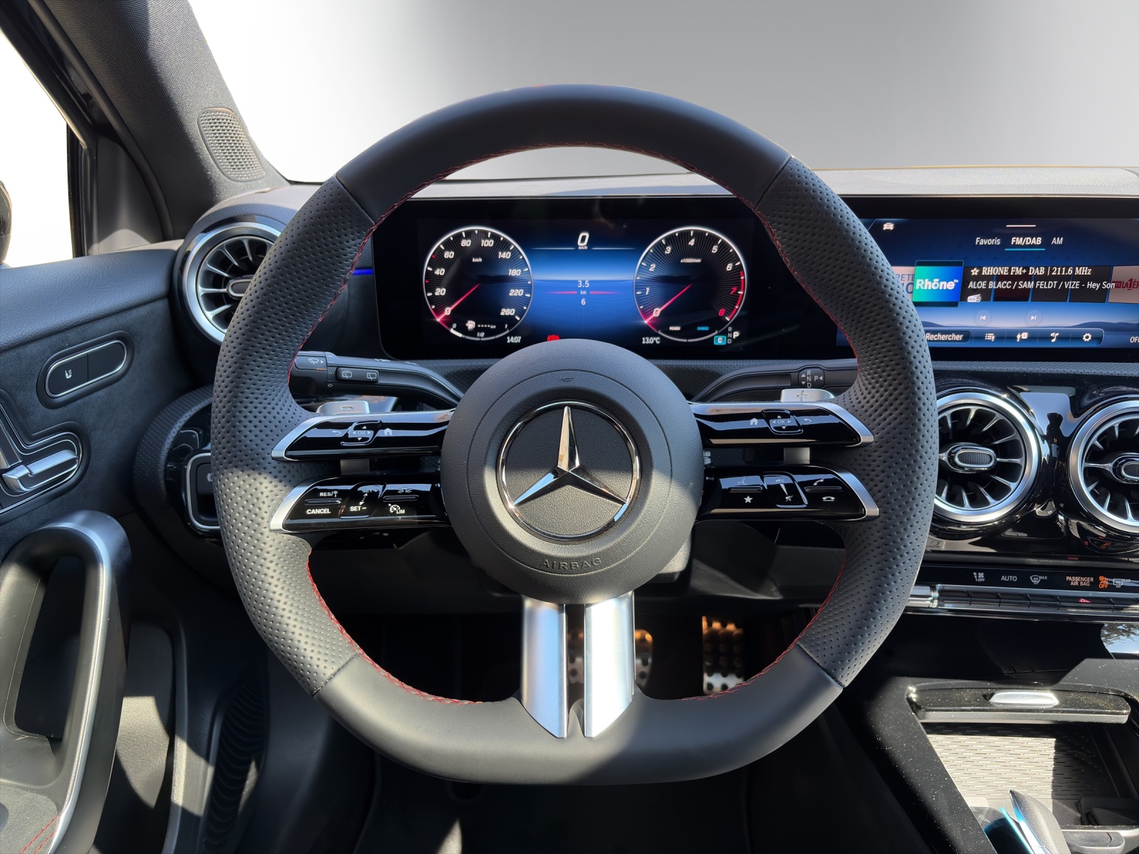 Image MERCEDES-BENZ A-220 A 220 4Matic 8G-DCT