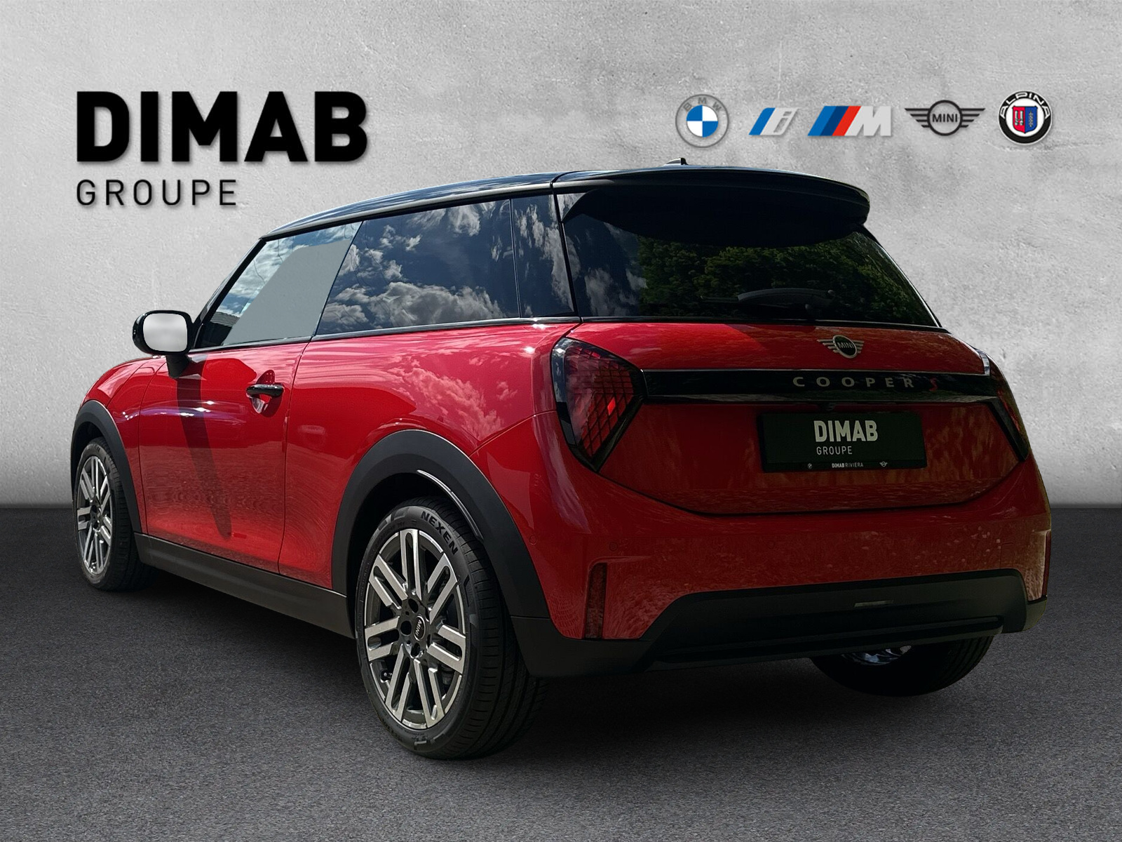 MINI Cooper S DKG-showroom-element-2
