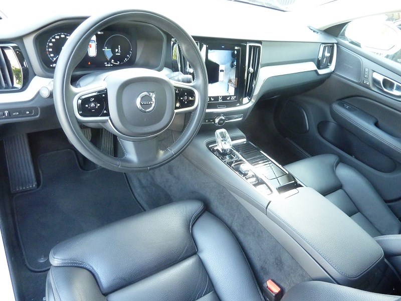 VOLVO V60 T6 eAWD Twin Engine Inscription Geartronic-image-11
