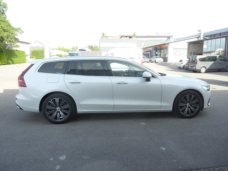 VOLVO V60 T6 eAWD Twin Engine Inscription Geartronic-image-5
