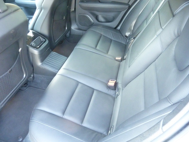 VOLVO V60 T6 eAWD Twin Engine Inscription Geartronic-image-8