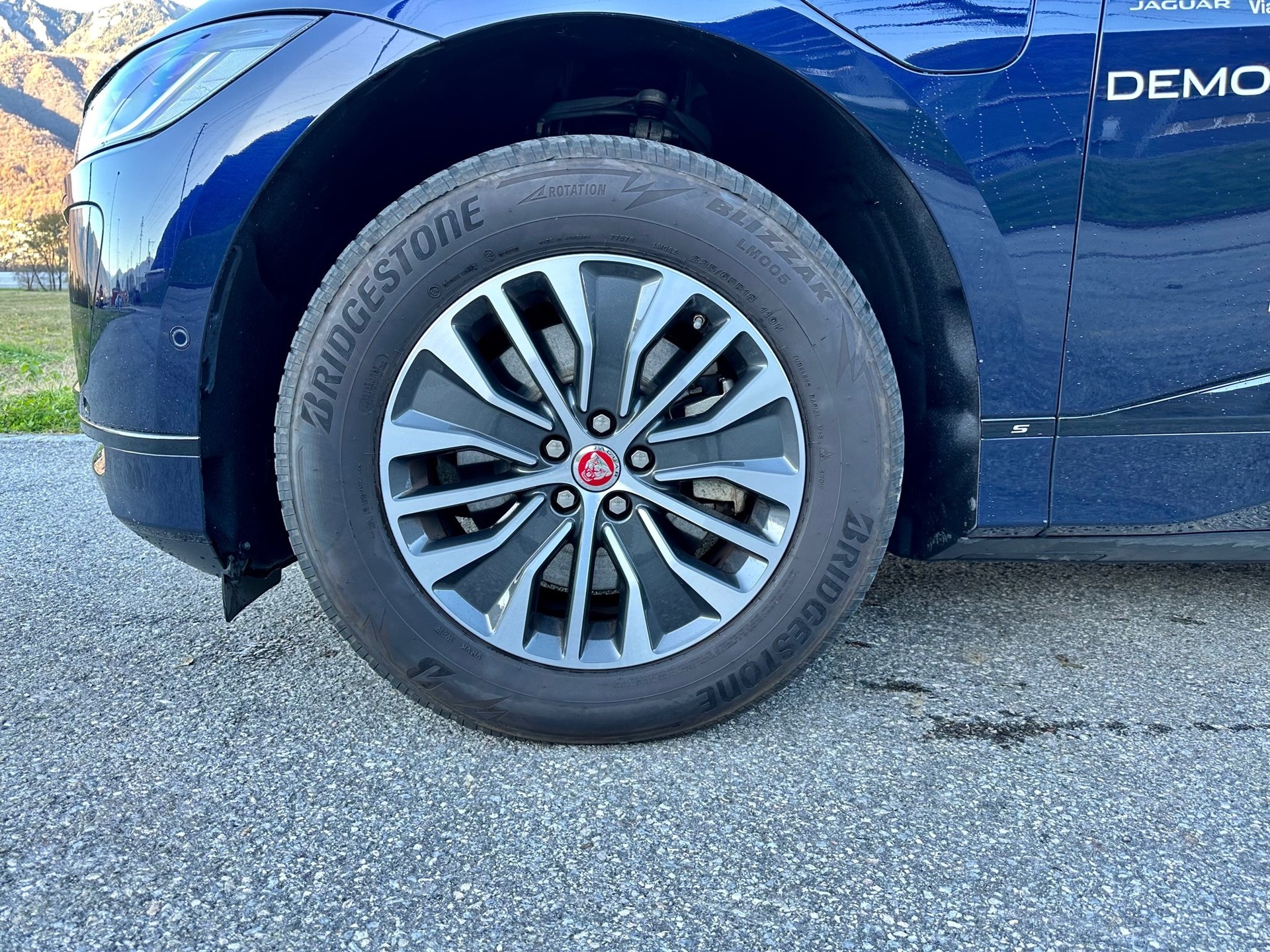 JAGUAR I-Pace EV400 S AWD-image-3