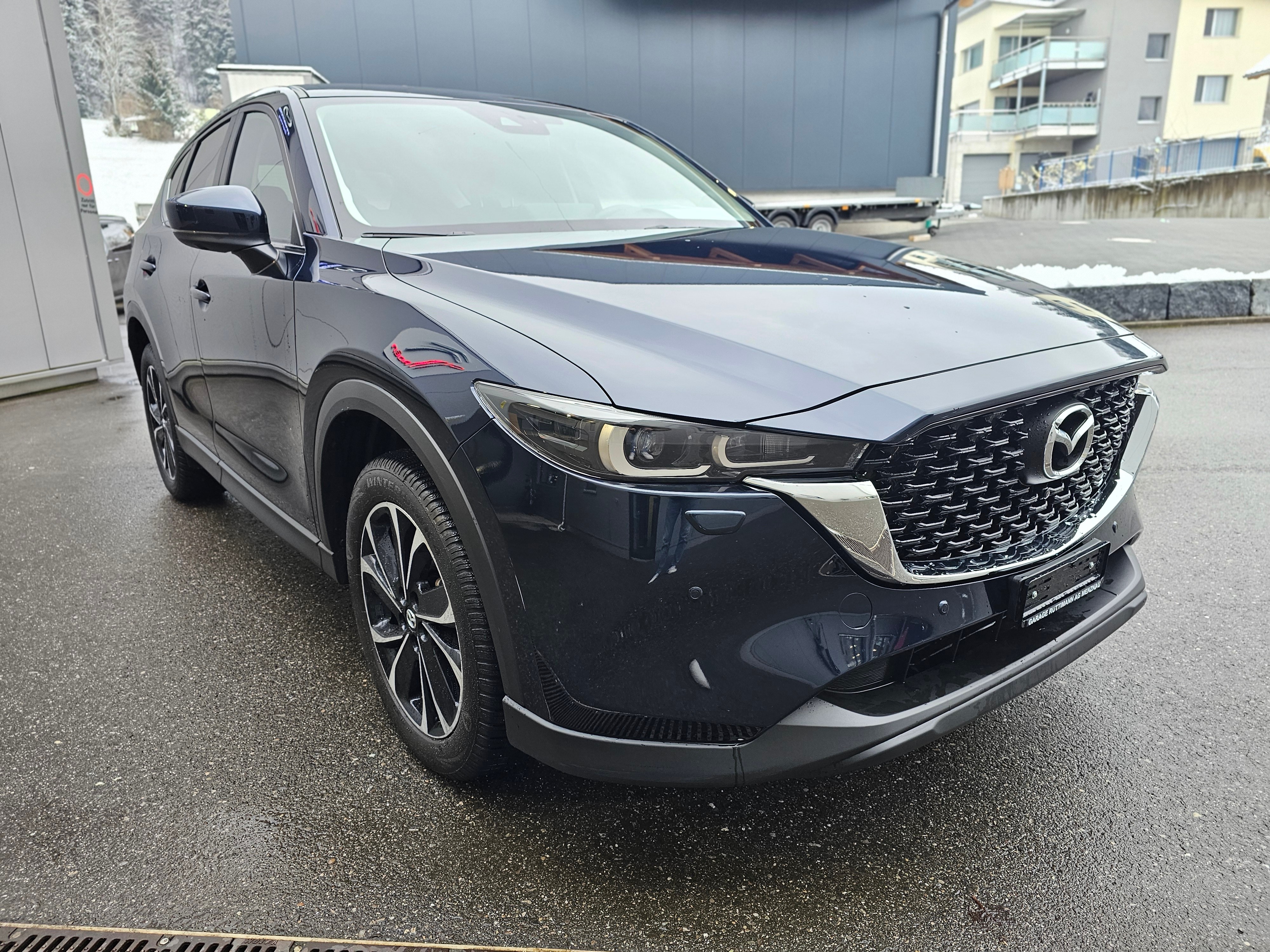 MAZDA CX-5 e-Skyactiv-G 165 (SUV / Geländewagen) Mazda MAZDA CX-5 e-Skyactiv-G 165 (SUV / Geländewagen)