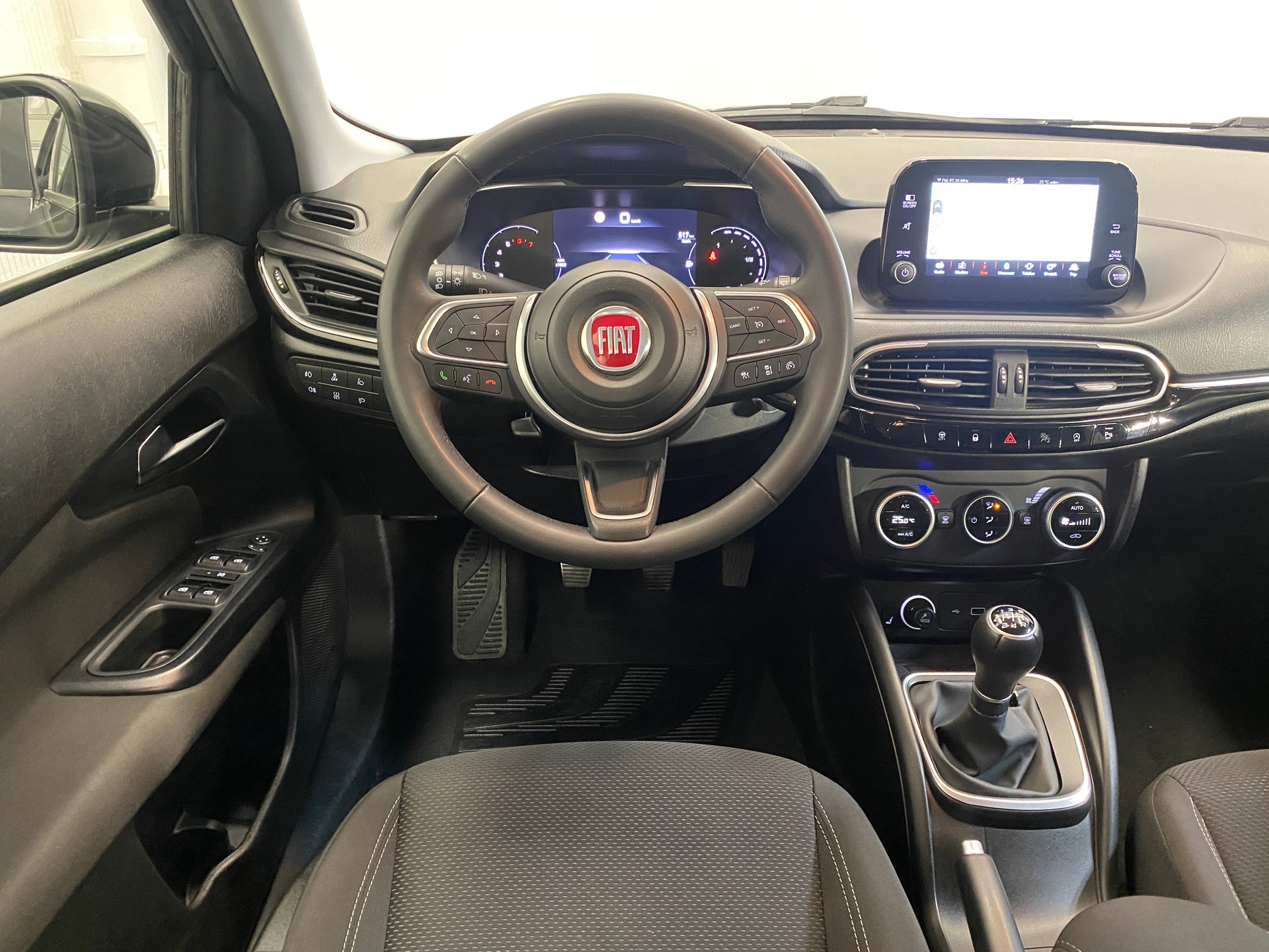 FIAT Tipo 1.0 T3 Station Wagon Life-showroom-element-3
