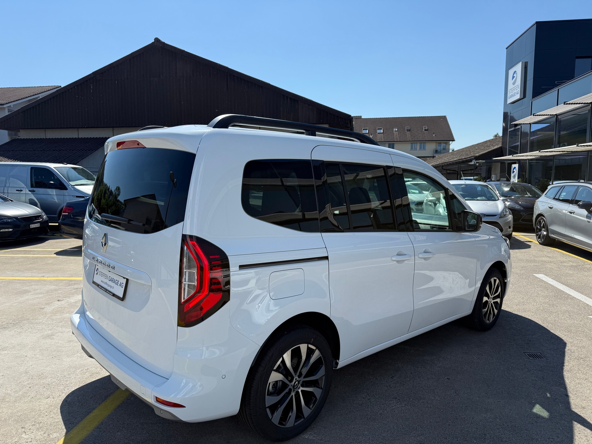 RENAULT Kangoo 1.3 TCe 130Tech. A-showroom-element-3