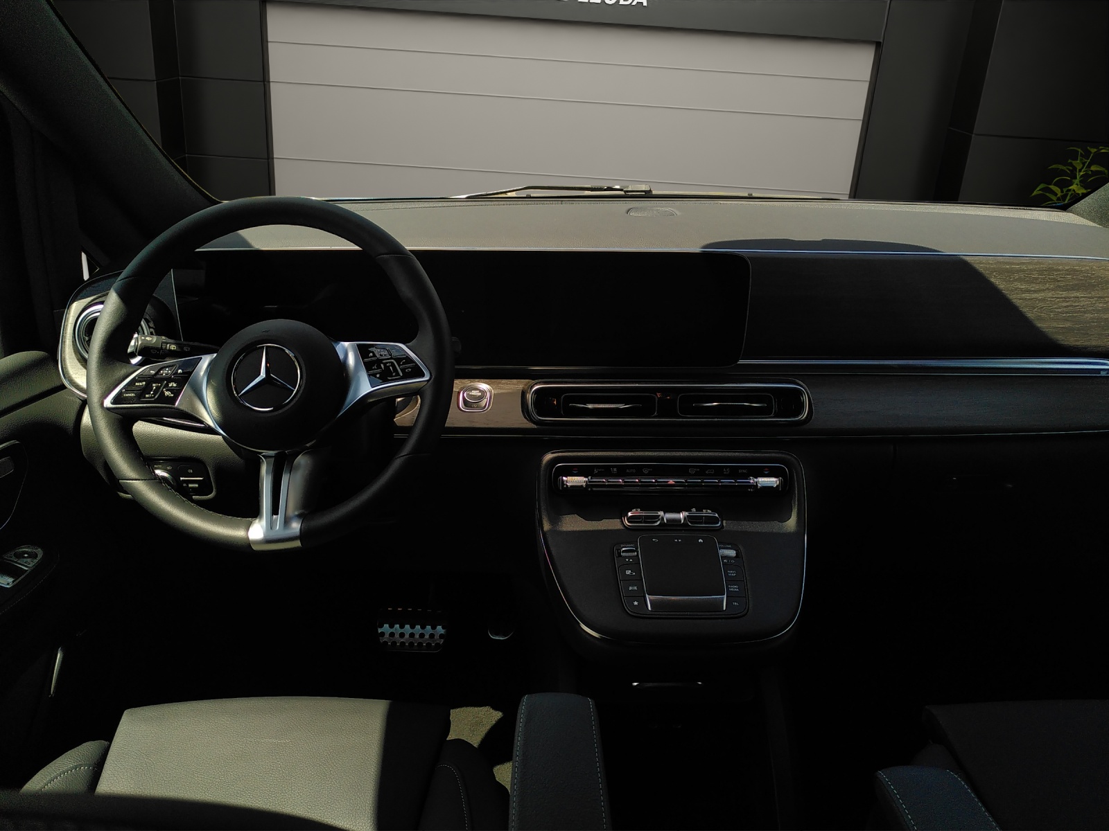 Image MERCEDES-BENZ V-300 V 300 d lang Avantgarde 4Matic 9G-Tronic