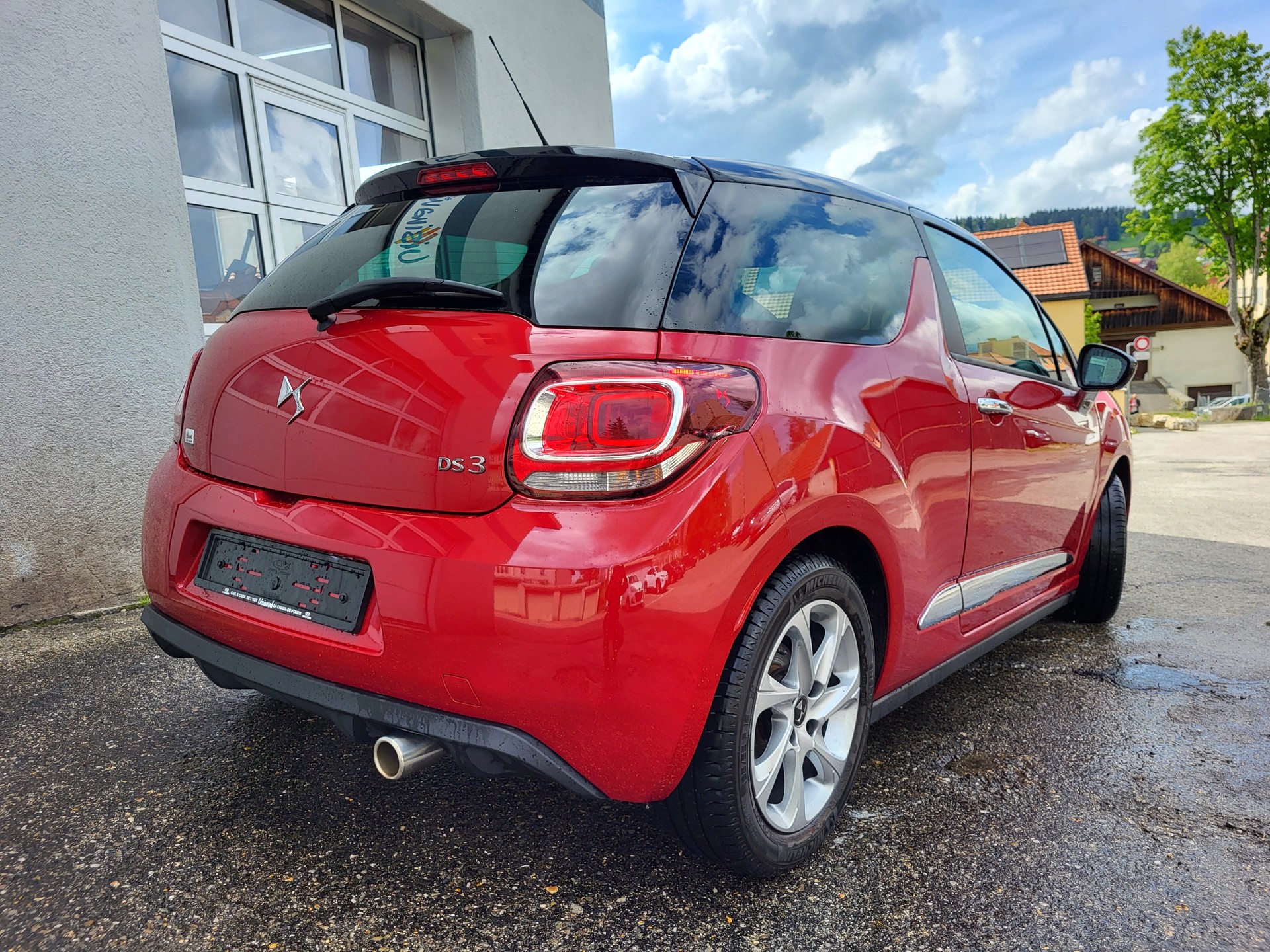 DS AUTOMOBILES DS 3 1.2 PureTech SO Chic EAT6-image-2