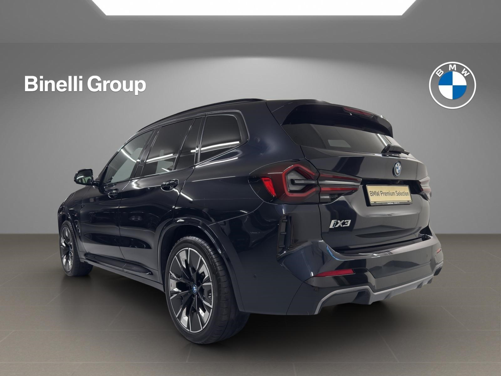 BMW iX3 E-Motor-showroom-element-2