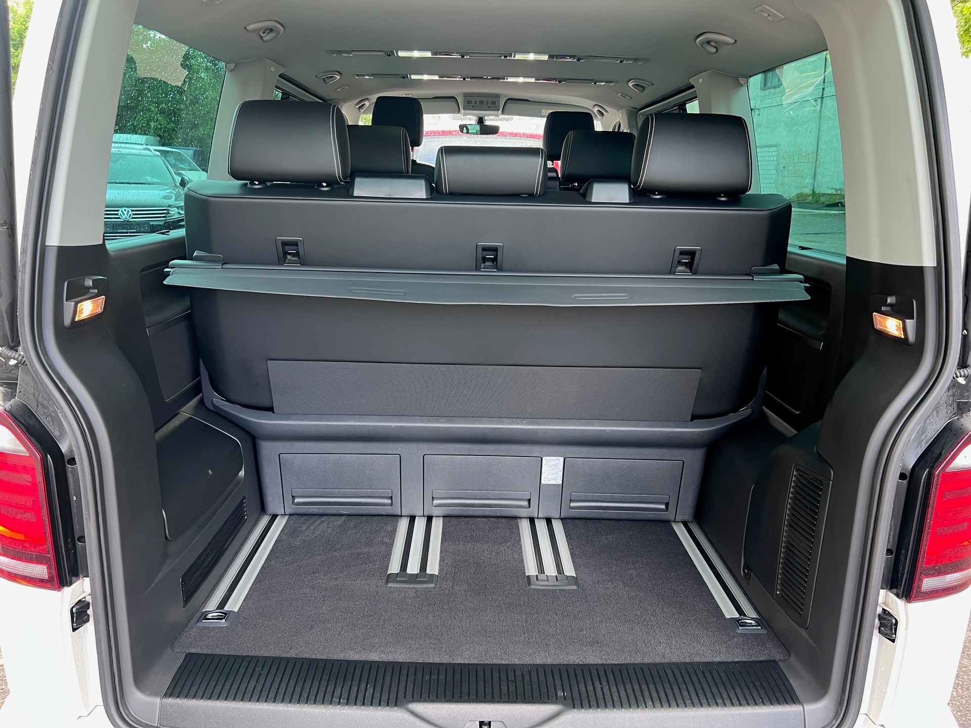 VW T6 Multivan 2.0 Bi-TDI CL Edition 4Motion DSG-image-10