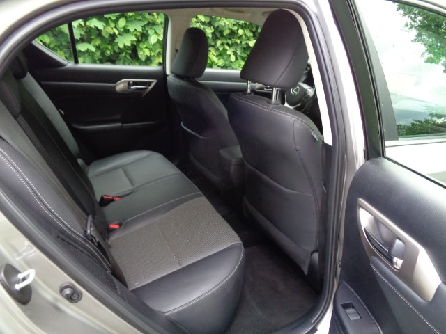 LEXUS CT 200h 1.8 excellence CVT-image-7