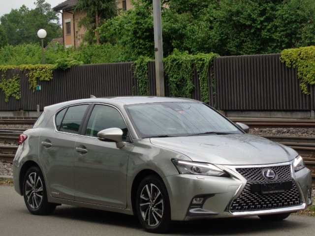 LEXUS CT 200h 1.8 excellence CVT-image-11