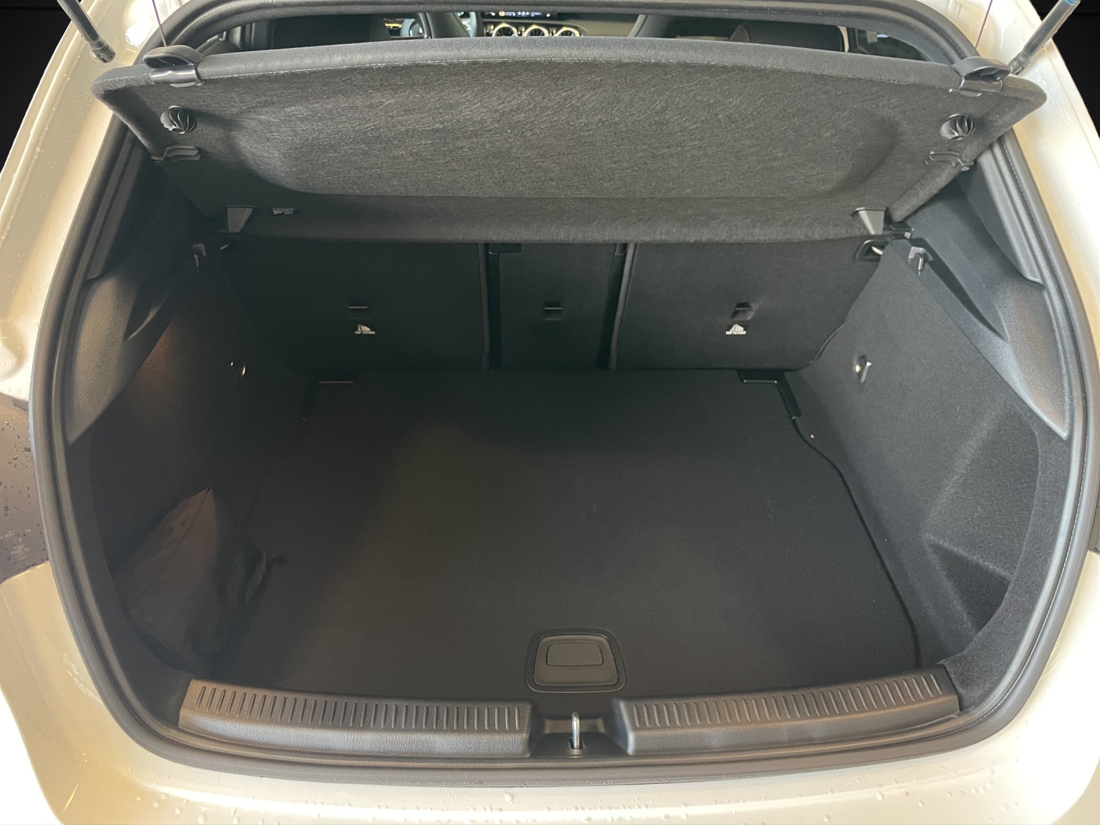 Image MERCEDES-BENZ A-250 A 250 4Matic 8G-DCT