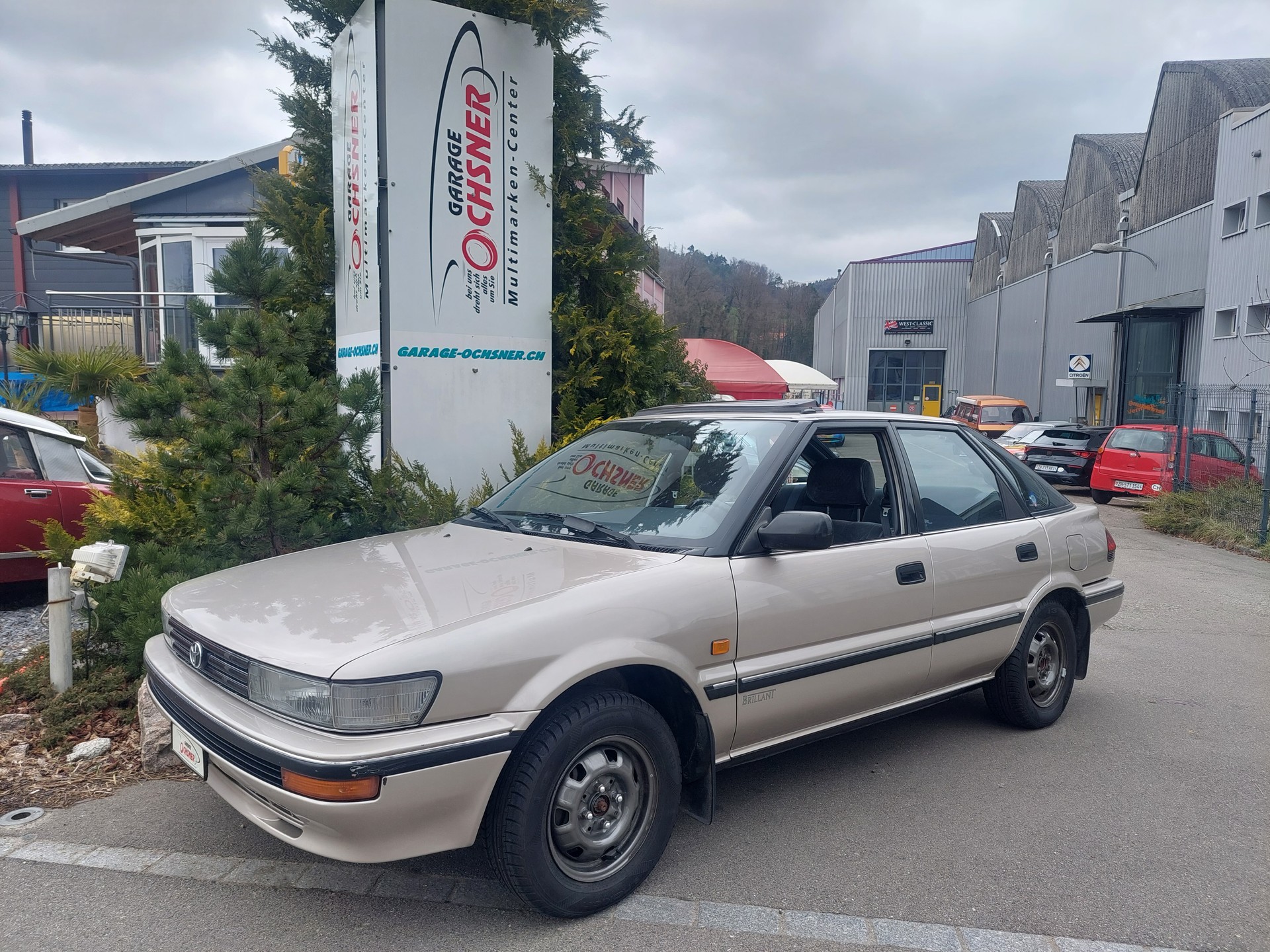 TOYOTA Corolla 1.6 GLi Liftback