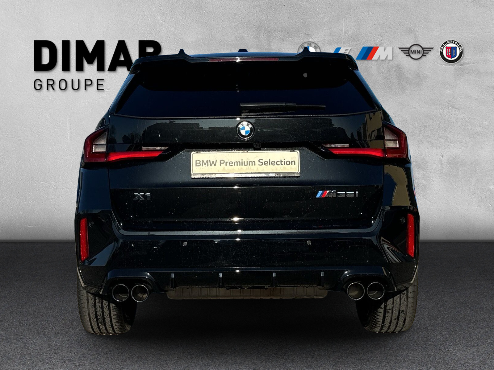 BMW X1 xDrive M35i-showroom-element-3