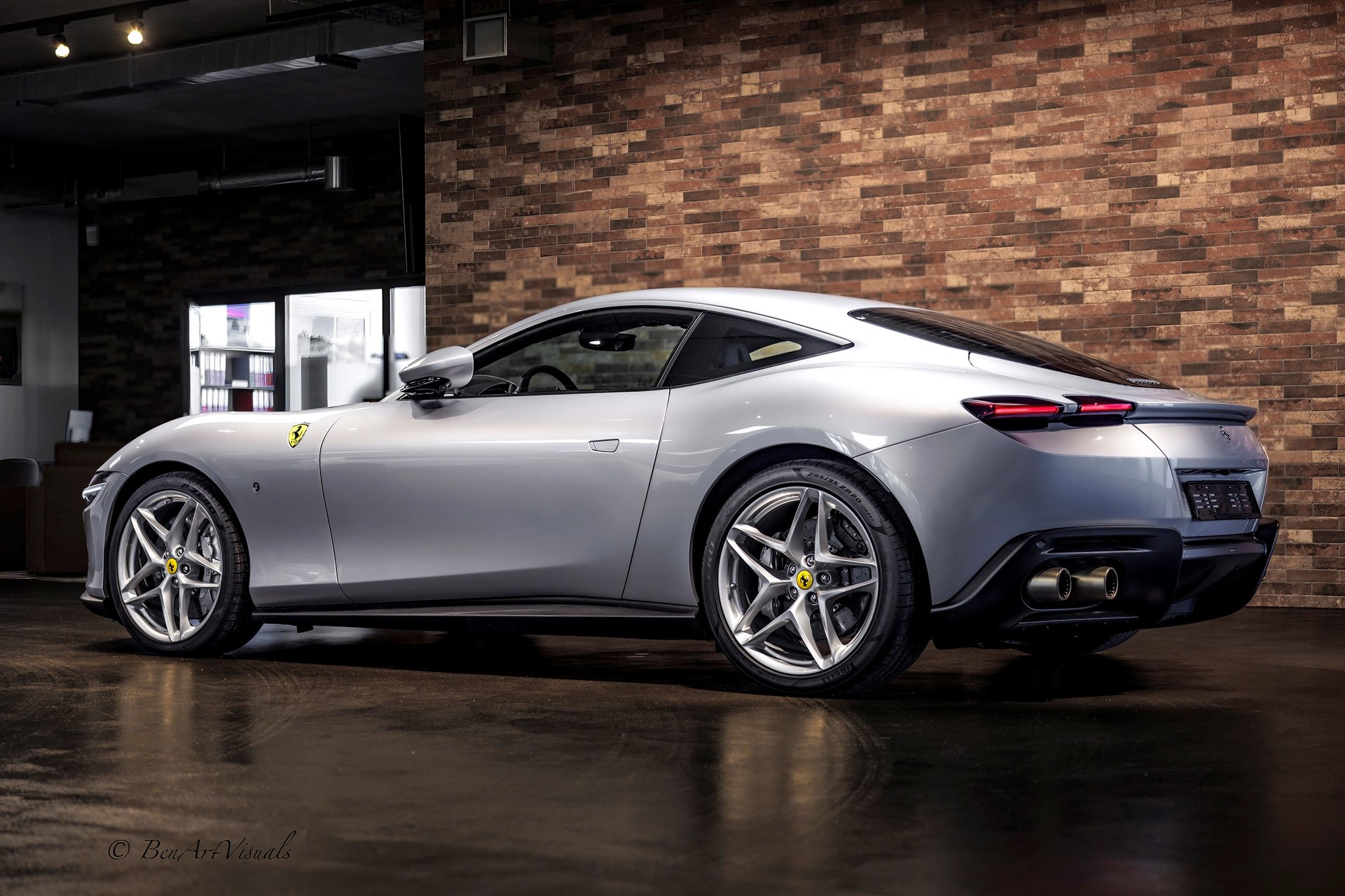 FERRARI Roma 3.9 V8 T-image-1