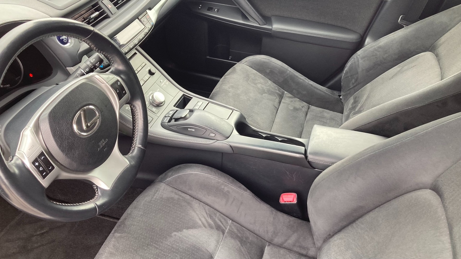 LEXUS CT 200h 1.8 impression CVT-showroom-element-3