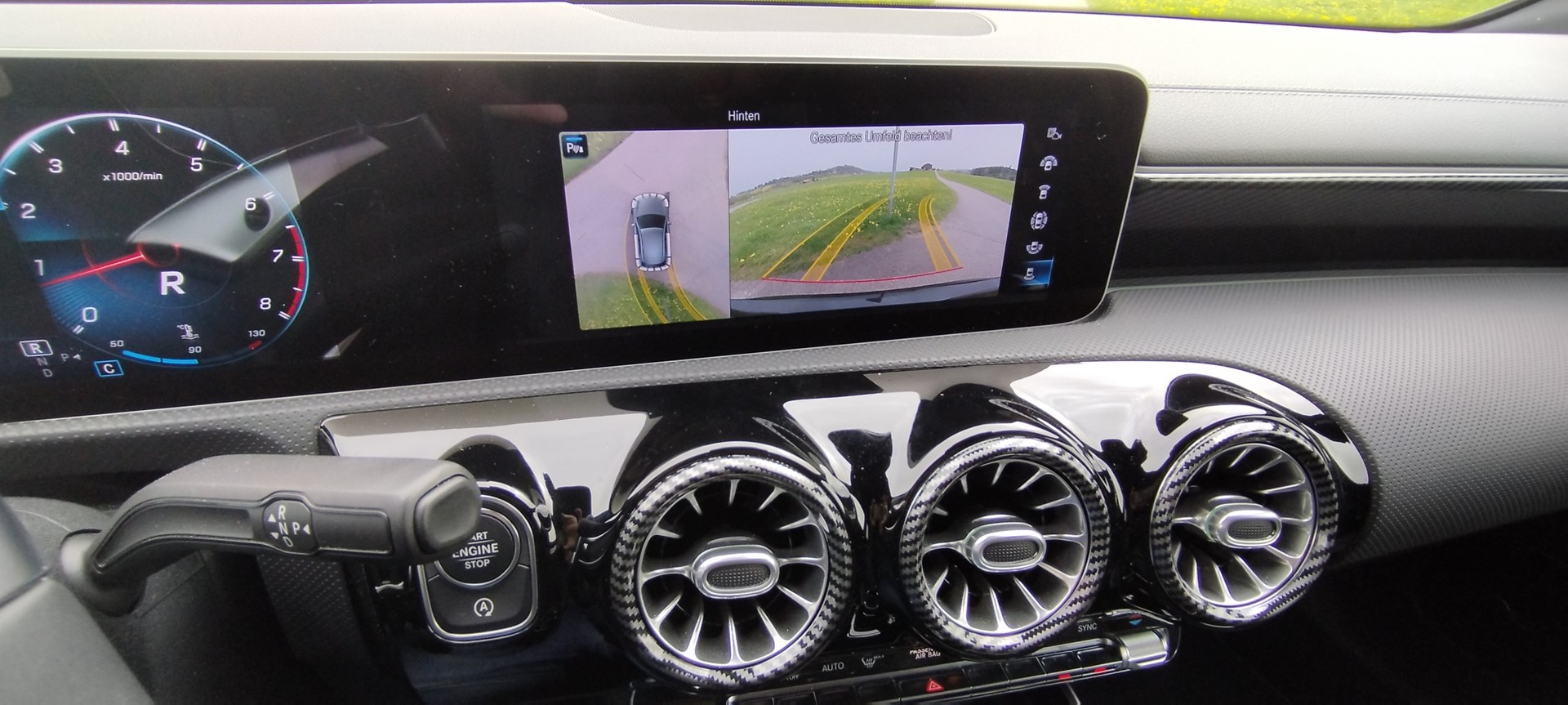 MERCEDES-BENZ A 35 AMG 4Matic Speedshift-image-13