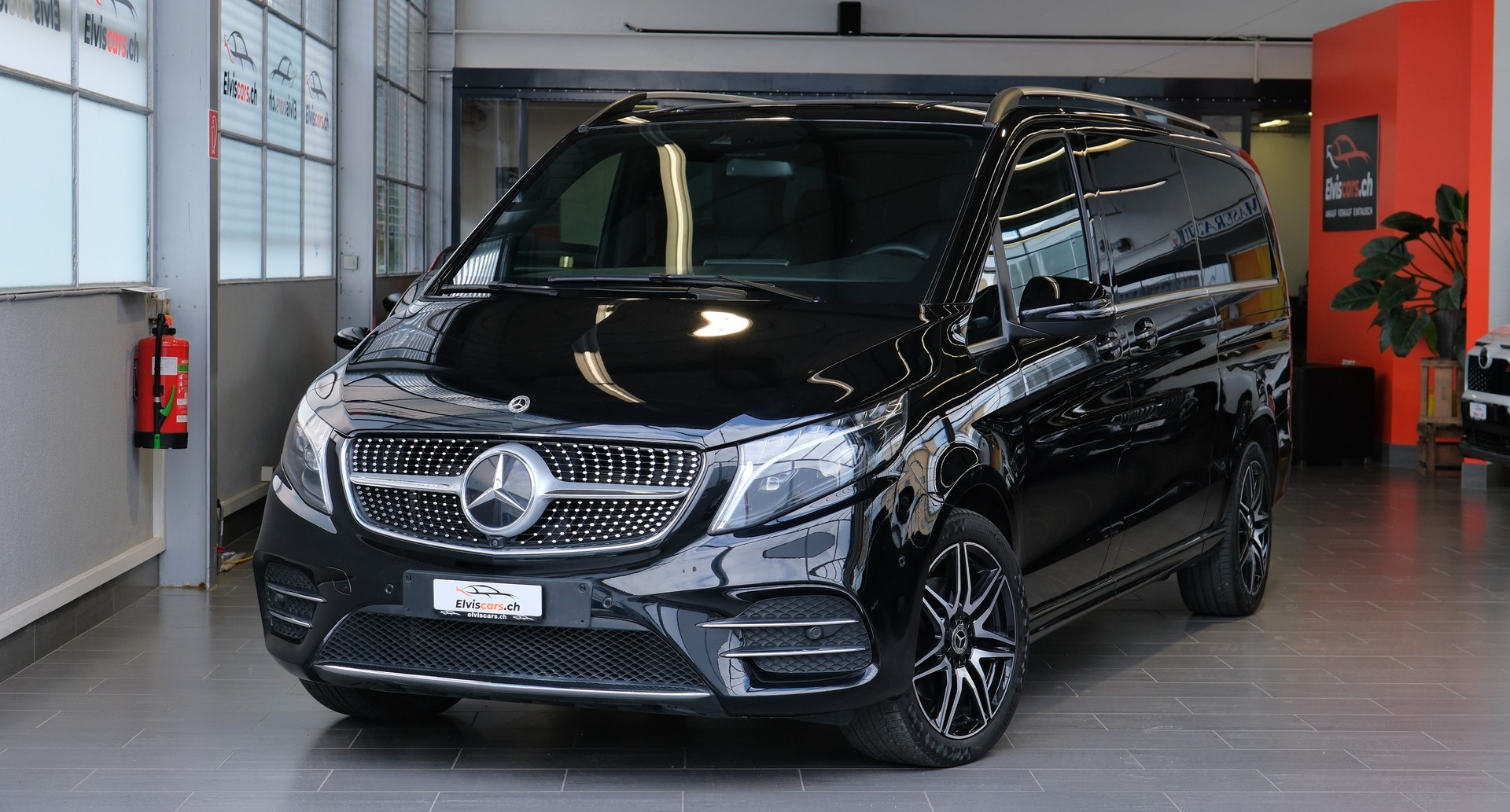 MERCEDES-BENZ V 300 d extralang AMG Line 4Matic 9G-Tronic