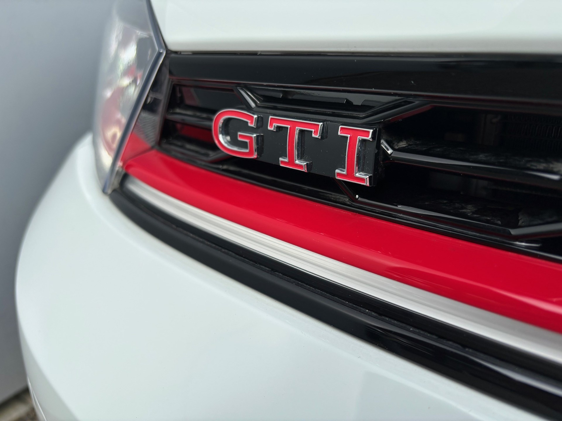 VW Polo 2.0 TSI GTI DSG-image-8