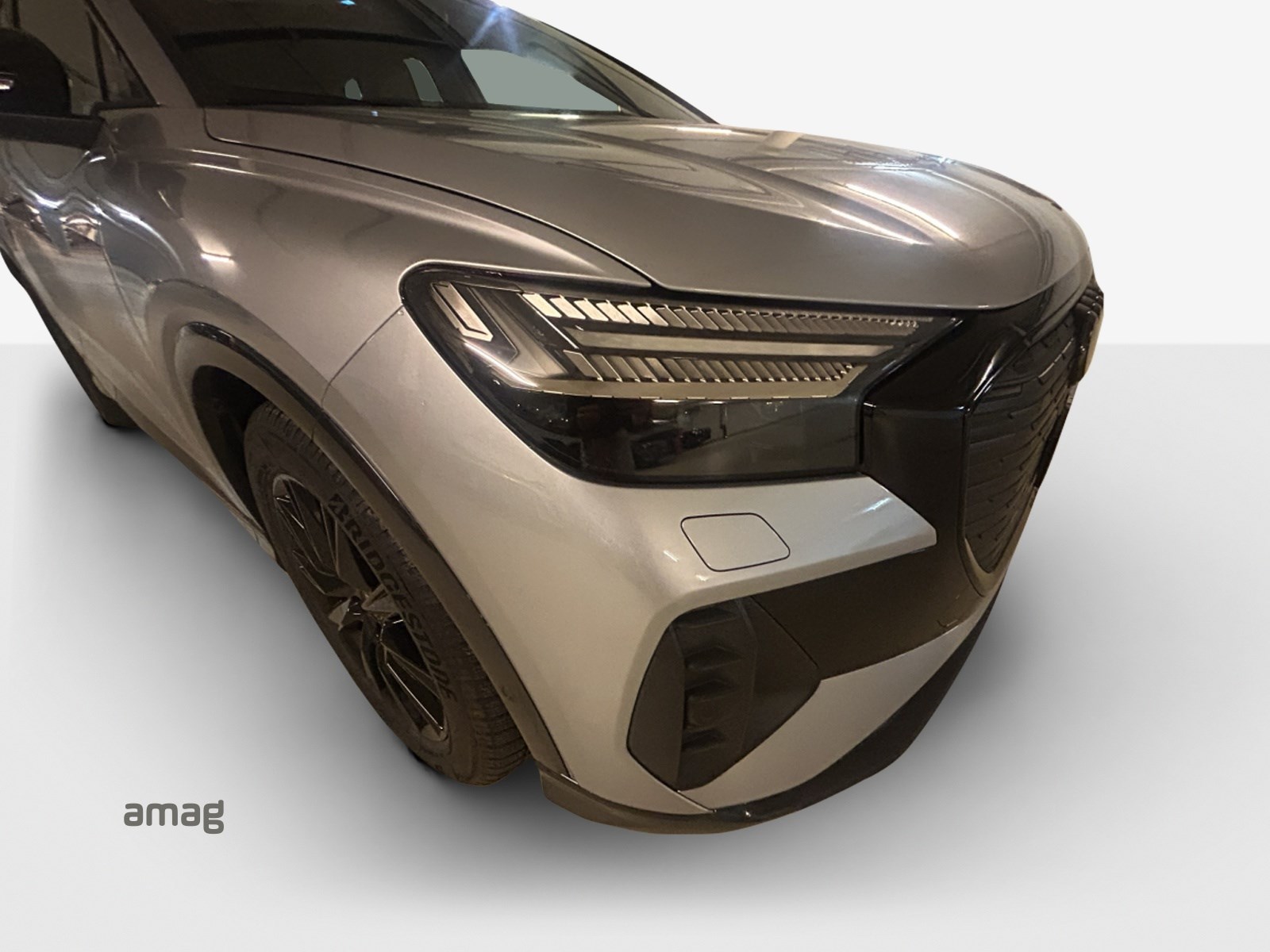 AUDI Q4 e-tron 45 quattro-image-15
