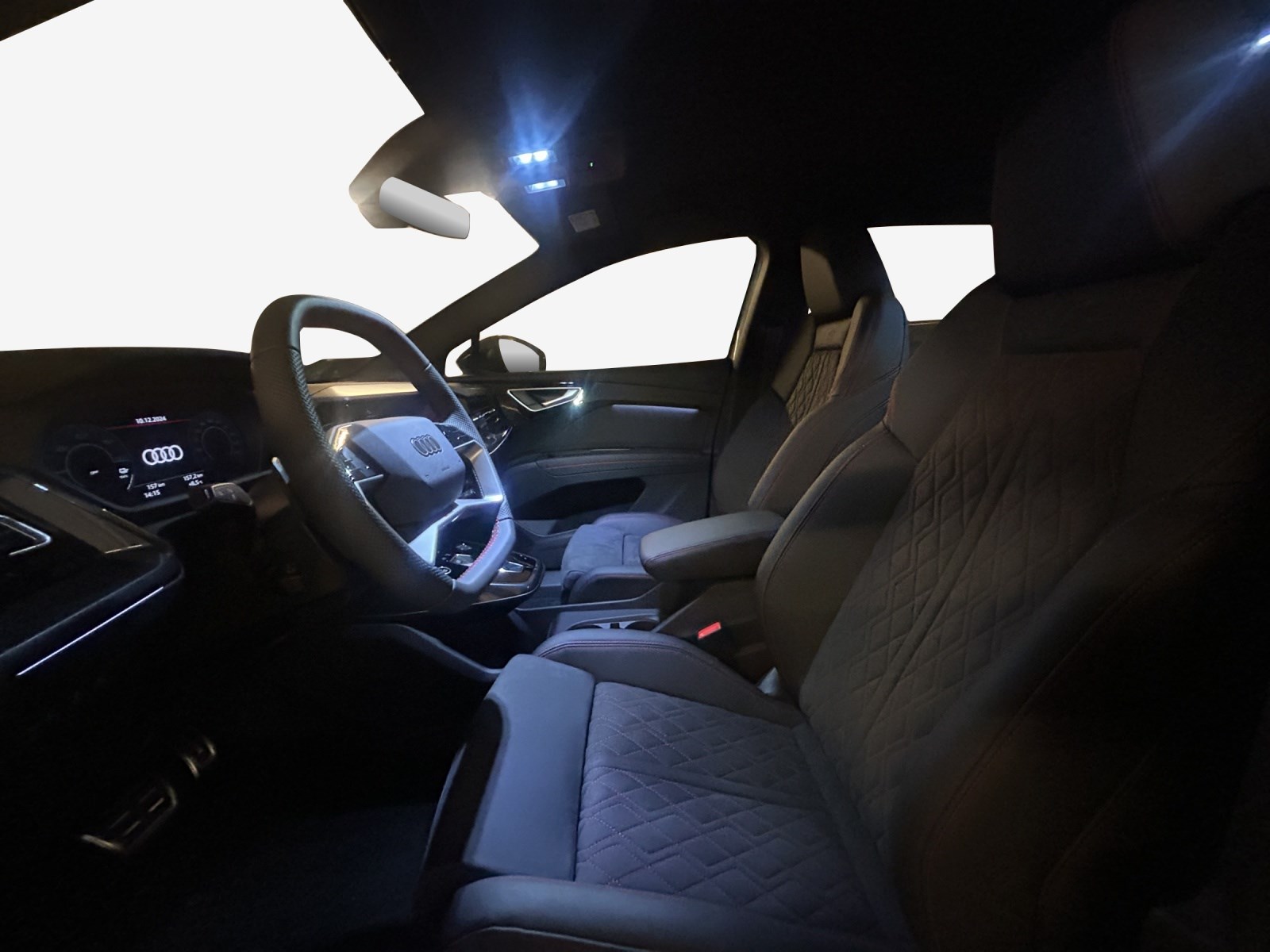 AUDI Q4 e-tron 45 quattro-image-7
