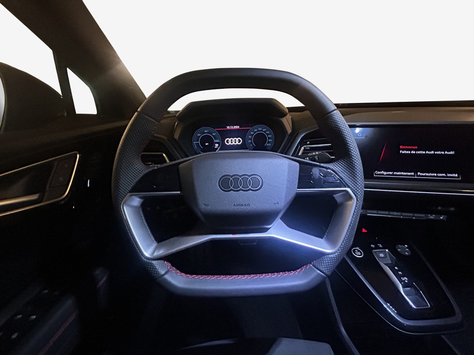 AUDI Q4 e-tron 45 quattro-image-9