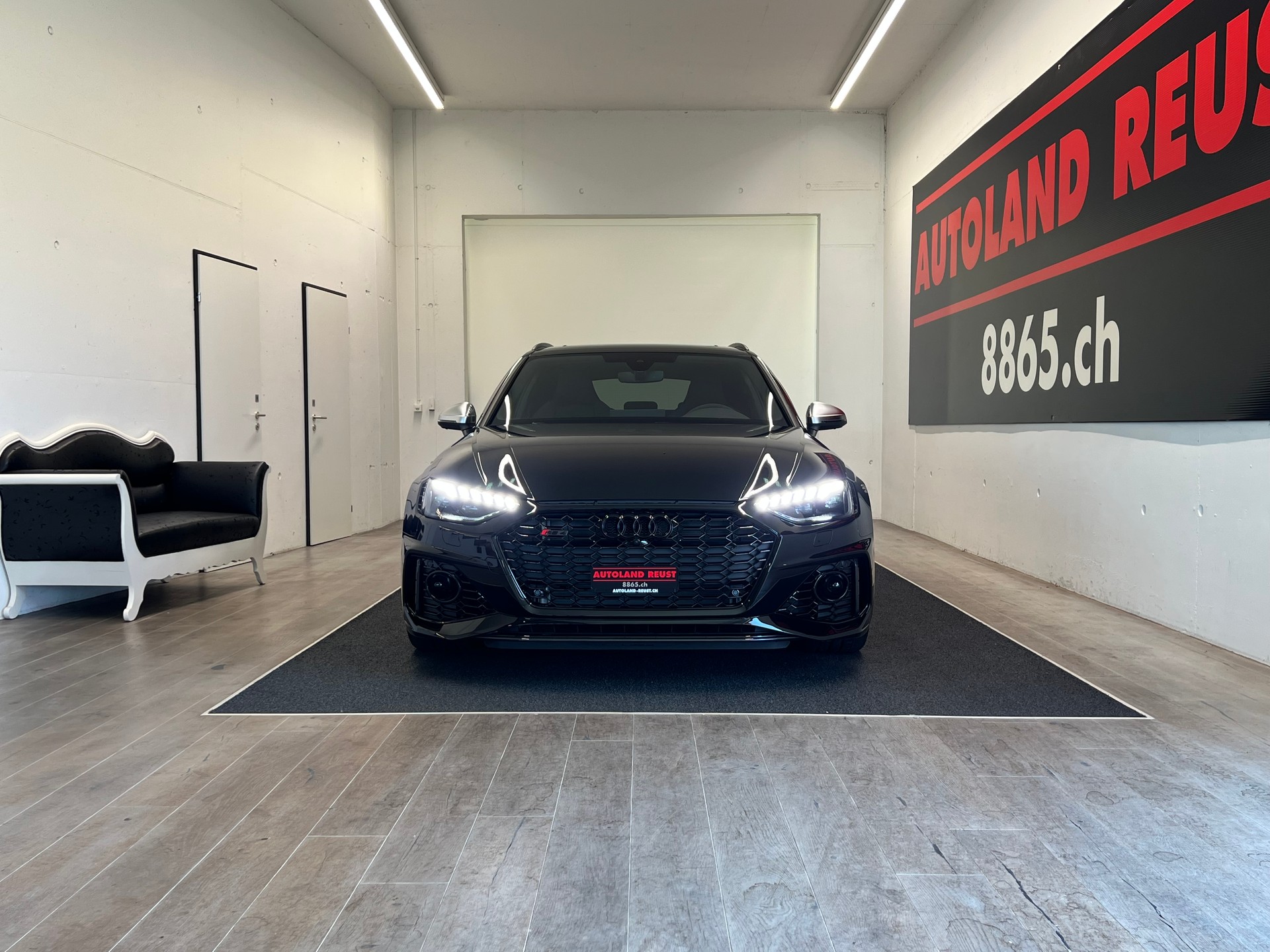 AUDI RS4 Avant *Competition PLUS* quattro tiptronic-showroom-element-2