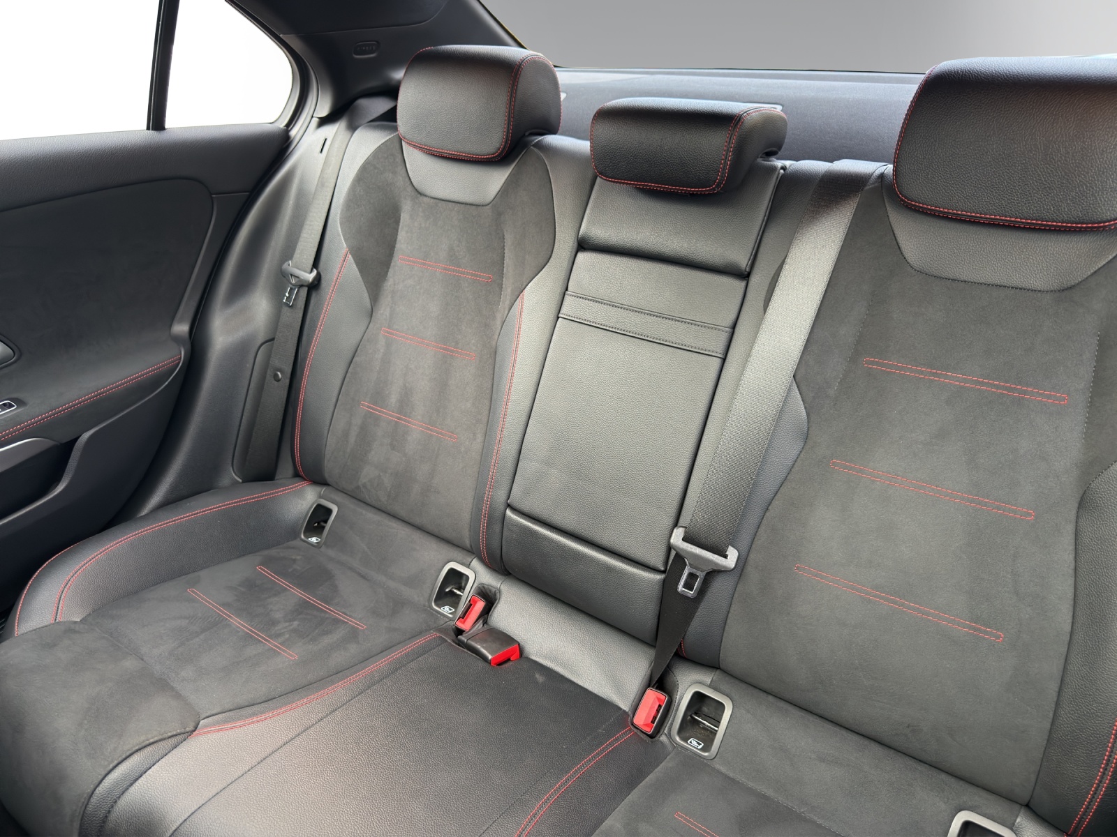 Image MERCEDES-BENZ A-250 A 250 AMG Line