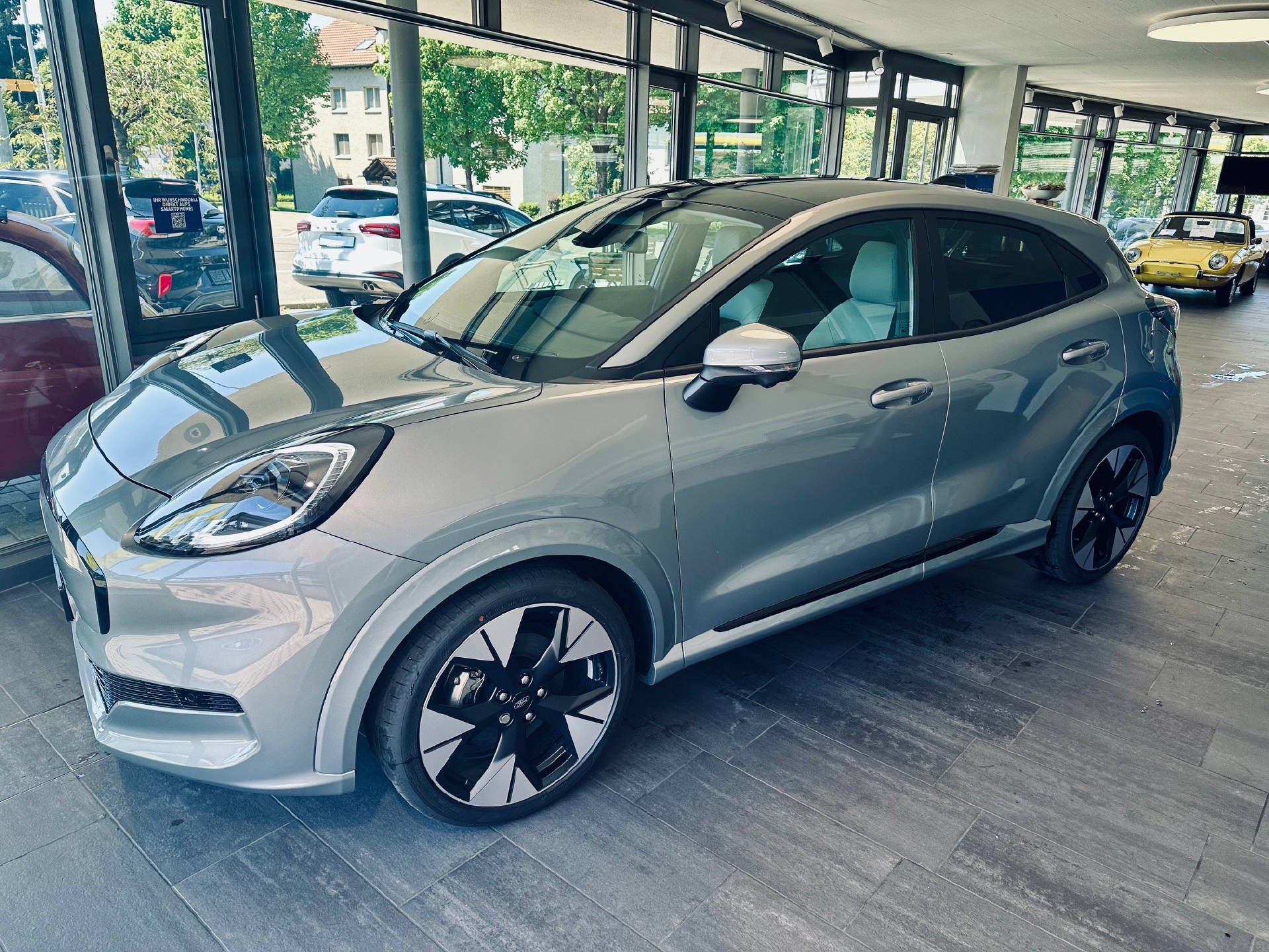FORD Puma Gen-E Premium-showroom-element-1