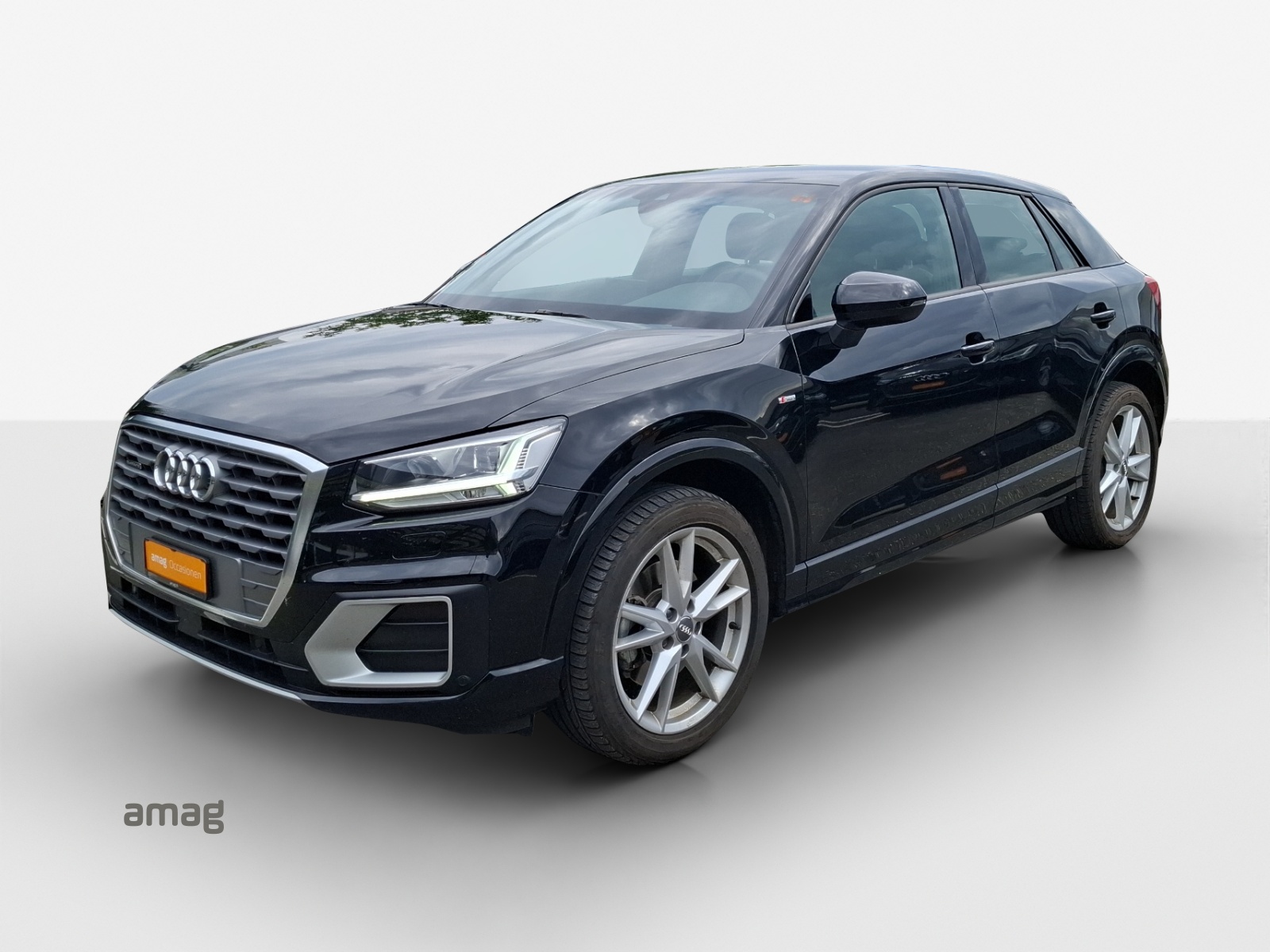 AUDI Q2 2.0 TFSI sport quattro S-tronic-showroom-element-1