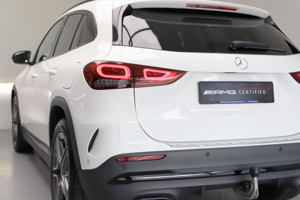 MERCEDES-BENZ GLA 220d AMG Line 4Matic-showroom-element-3