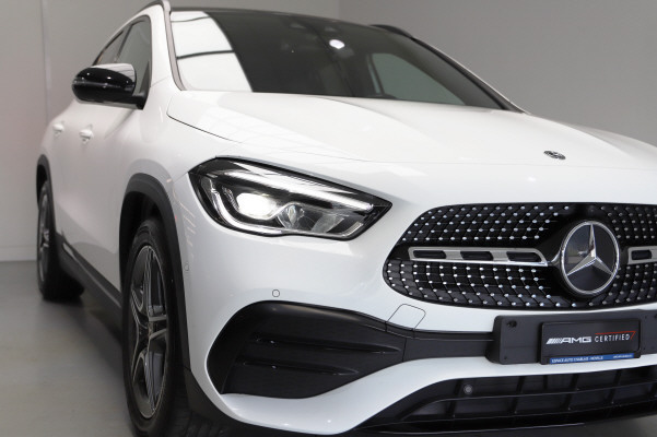 MERCEDES-BENZ GLA 220d AMG Line 4Matic-showroom-element-1
